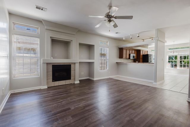 885 Henderson Drive, Lexington, KY 40515