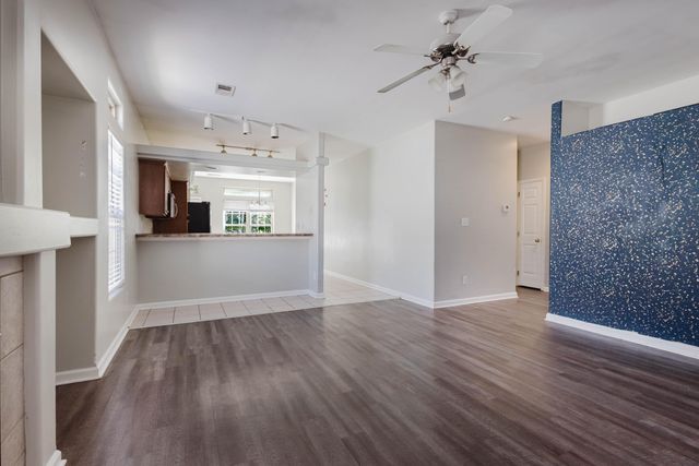 885 Henderson Drive, Lexington, KY 40515
