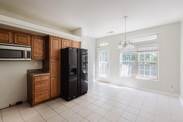 885 Henderson Drive, Lexington, KY 40515