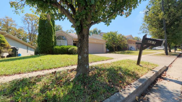 885 Henderson Drive, Lexington, KY 40515