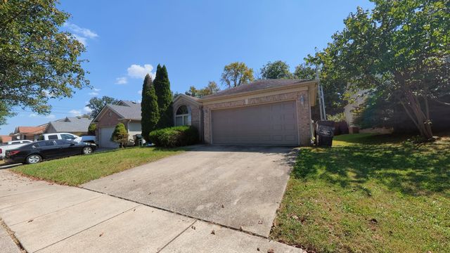 885 Henderson Drive, Lexington, KY 40515