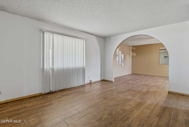 9205 GRENOBLE Drive, El Paso, TX 79907