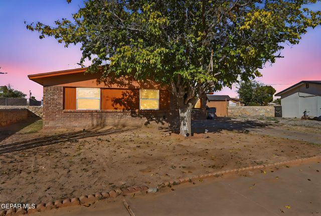 9205 GRENOBLE Drive, El Paso, TX 79907