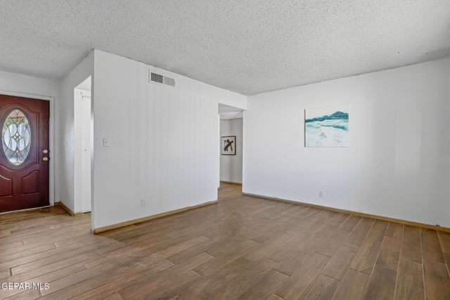 9205 GRENOBLE Drive, El Paso, TX 79907