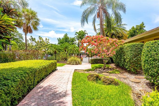 3091 N Course Dr 705, Pompano Beach, FL 33069