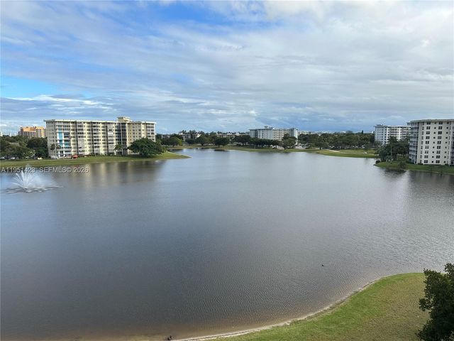 3091 N Course Dr 705, Pompano Beach, FL 33069