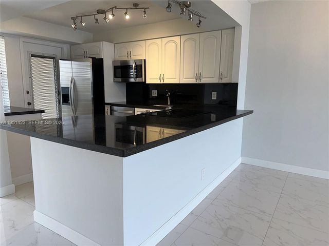 3091 N Course Dr 705, Pompano Beach, FL 33069