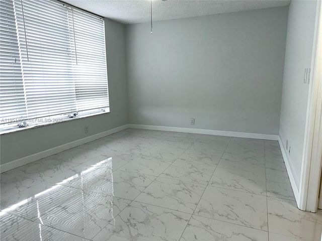 3091 N Course Dr 705, Pompano Beach, FL 33069