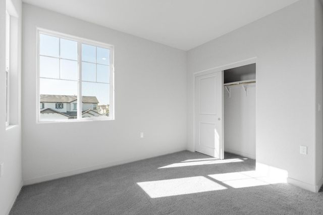 4741 Ariel St, Keyes, CA 95328