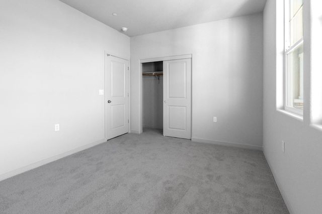 4741 Ariel St, Keyes, CA 95328