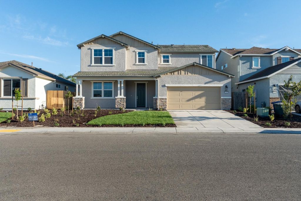 4741 Ariel St, Keyes, CA 95328