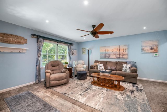 3111 N Porter Ave, Wichita, KS 67204