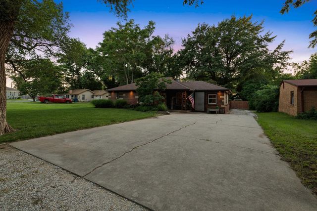 3111 N Porter Ave, Wichita, KS 67204