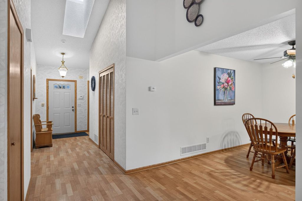 2643 Lake Court Circle, New Brighton, MN 55112 — photo 5