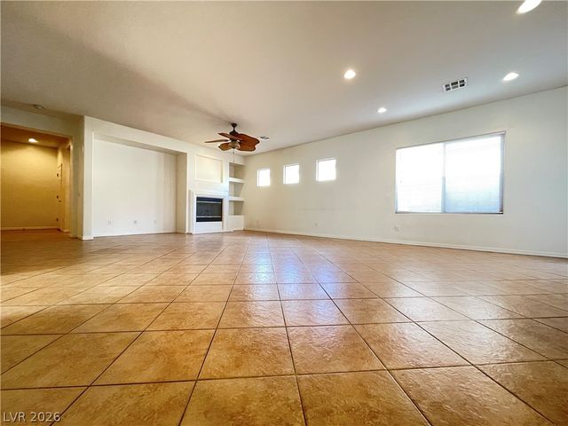 3986 Tanning Street, Las Vegas, NV 89122