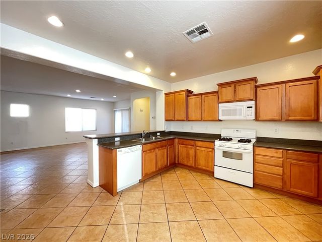 3986 Tanning Street, Las Vegas, NV 89122