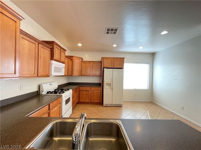 3986 Tanning Street, Las Vegas, NV 89122