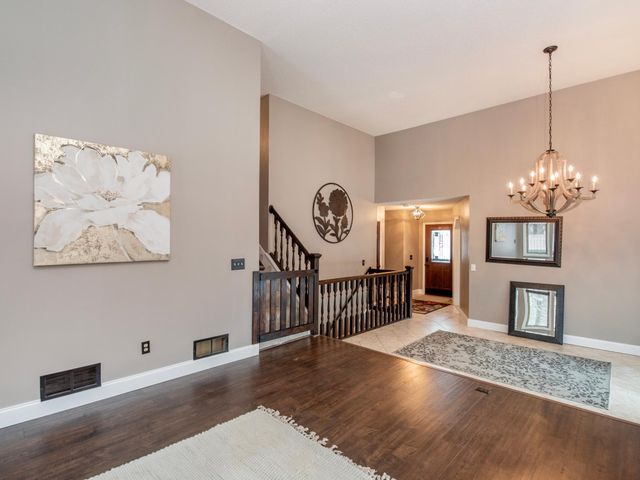 129 Hemlock Place, Vadnais Heights, MN 55127