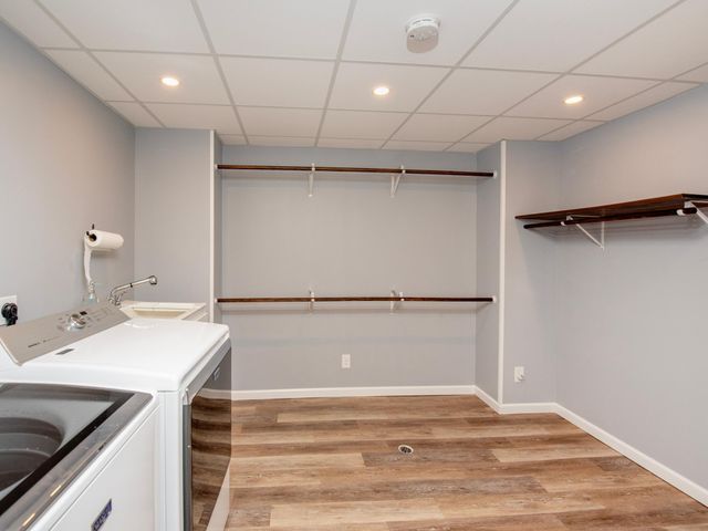 129 Hemlock Place, Vadnais Heights, MN 55127