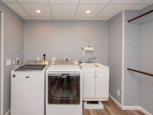 129 Hemlock Place, Vadnais Heights, MN 55127