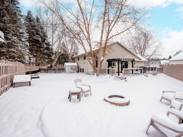 129 Hemlock Place, Vadnais Heights, MN 55127