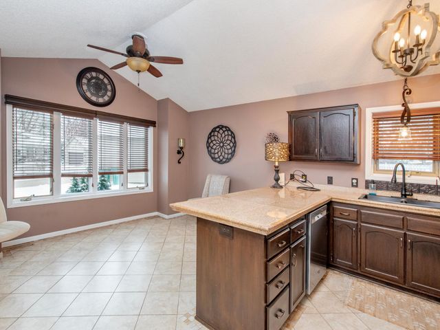 129 Hemlock Place, Vadnais Heights, MN 55127