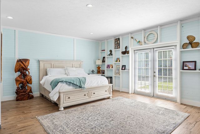 5920 SE Ault Avenue, Stuart, FL 34997