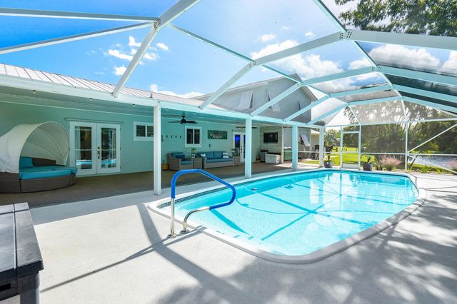 5920 SE Ault Avenue, Stuart, FL 34997