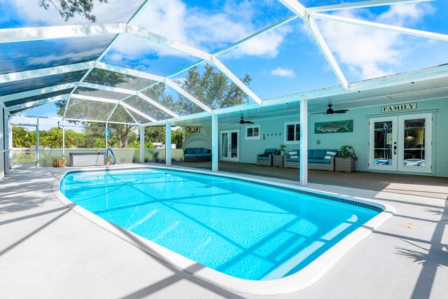 5920 SE Ault Avenue, Stuart, FL 34997