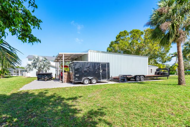 5920 SE Ault Avenue, Stuart, FL 34997
