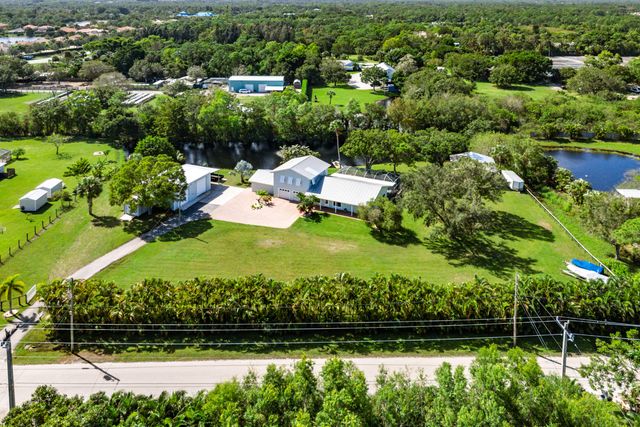 5920 SE Ault Avenue, Stuart, FL 34997