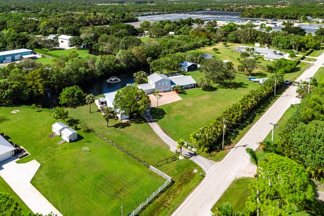 5920 SE Ault Avenue, Stuart, FL 34997