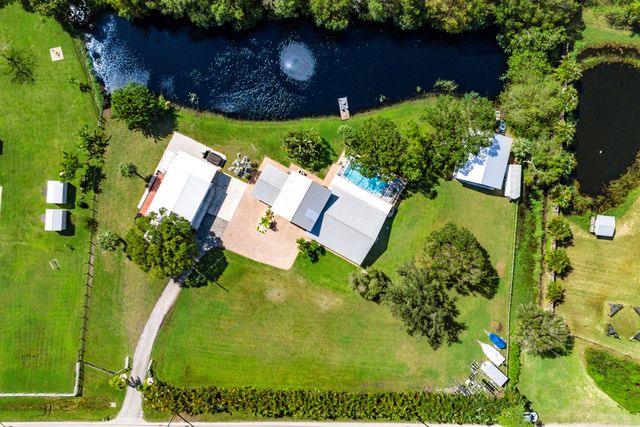 5920 SE Ault Avenue, Stuart, FL 34997