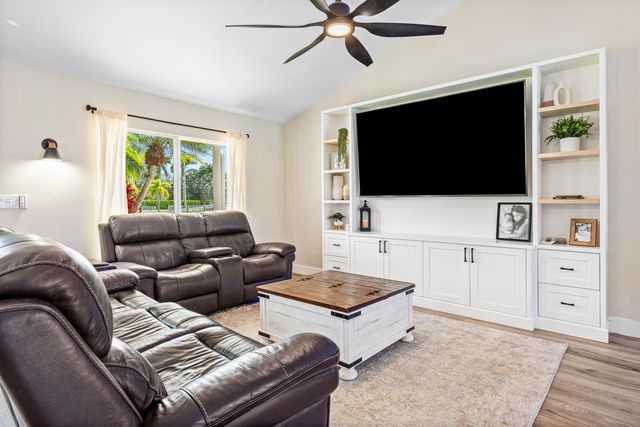 5920 SE Ault Avenue, Stuart, FL 34997