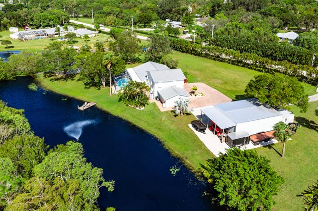 5920 SE Ault Avenue, Stuart, FL 34997