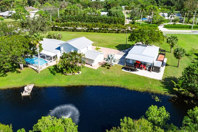 5920 SE Ault Avenue, Stuart, FL 34997