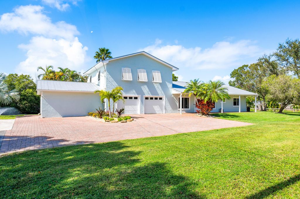 5920 SE Ault Avenue, Stuart, FL 34997