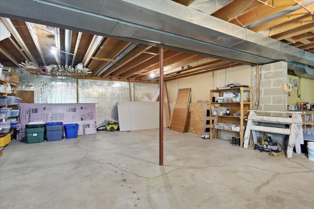 8452 Monterey Court, Eden Prairie, MN 55347