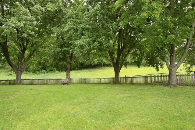 8452 Monterey Court, Eden Prairie, MN 55347