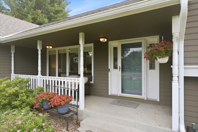 8452 Monterey Court, Eden Prairie, MN 55347