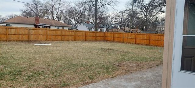 1051 W Ashbury Street, Olathe, KS 66061