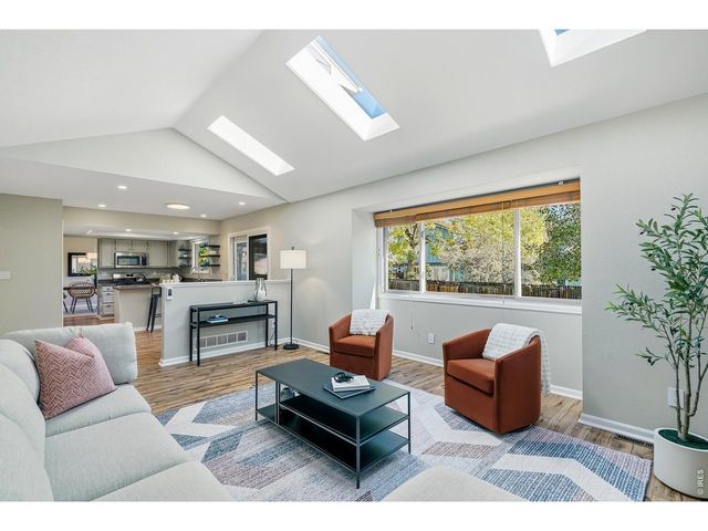 10746 Hobbit Ln, Westminster, CO 80031