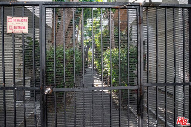 1243 12th Street, Santa Monica, CA 90401