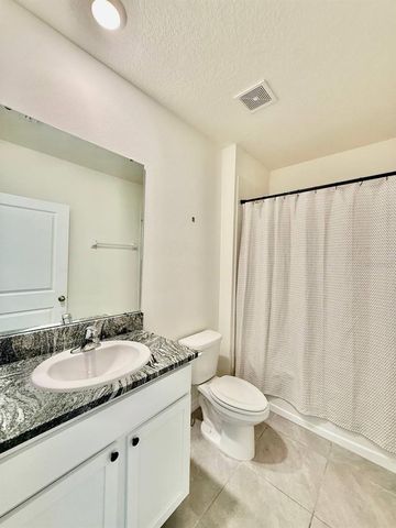 9098 FORGE BREEZE LOOP, Wesley Chapel, FL 33545