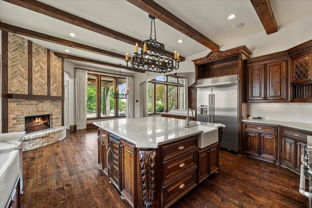 140 Manor Drive, Heath, TX 75032