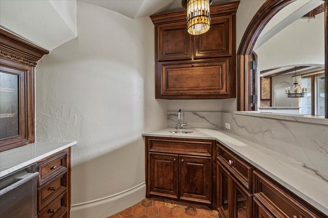 140 Manor Drive, Heath, TX 75032