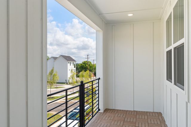 3346 Conviser Dr, Nashville, TN 37207