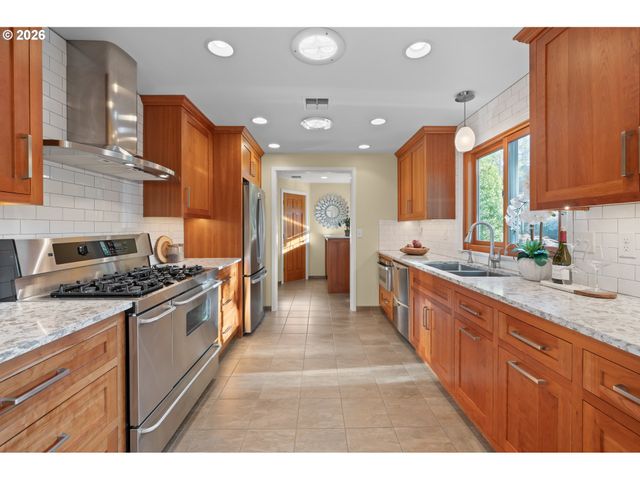 3450 DONALD St, Eugene, OR 97405