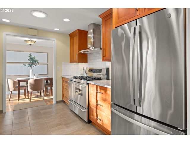 3450 DONALD St, Eugene, OR 97405