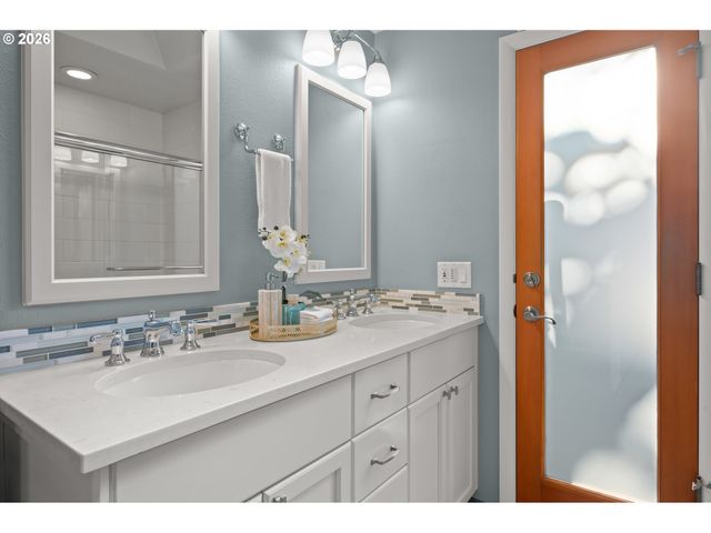 3450 DONALD St, Eugene, OR 97405